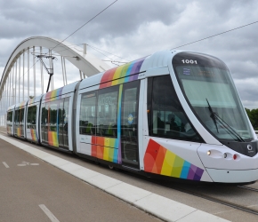 Prendre le bus, le tramway à Angers Prendre le bus, le tramway à Angers