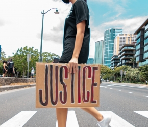 Où rencontrer des professionnels du Droit ?8https://unsplash.com/@thomas_ashlock?utm_source=unsplash&utm_medium=referral&utm_content=creditCopyText