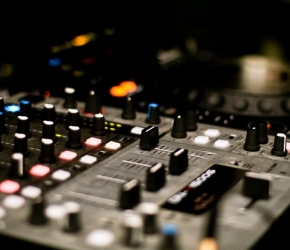 L'Instant Jeunes - Emission de Radio pour les jeunes de Mayenne L'Instant Jeunes - Emission de Radio pour les jeunes de Mayenne