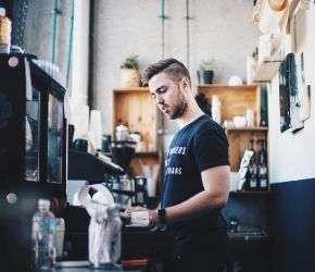 Covid-1-_dispositions contrat d'apprentissage et contrat de professionnalisation_Photo by ZACHARY STAINES on Unsplash Covid-1-_dispositions contrat d'apprentissage et contrat de professionnalisation_Photo by ZACHARY STAINES on Unsplash